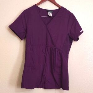 SLIGHTLY USED CHEROKEE SCRUBSIZE S COLOR PURPLE POCKETS